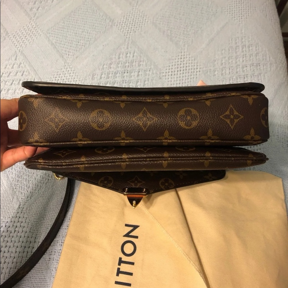 Louis Vuitton pochette Metis - Picture 5 of 12